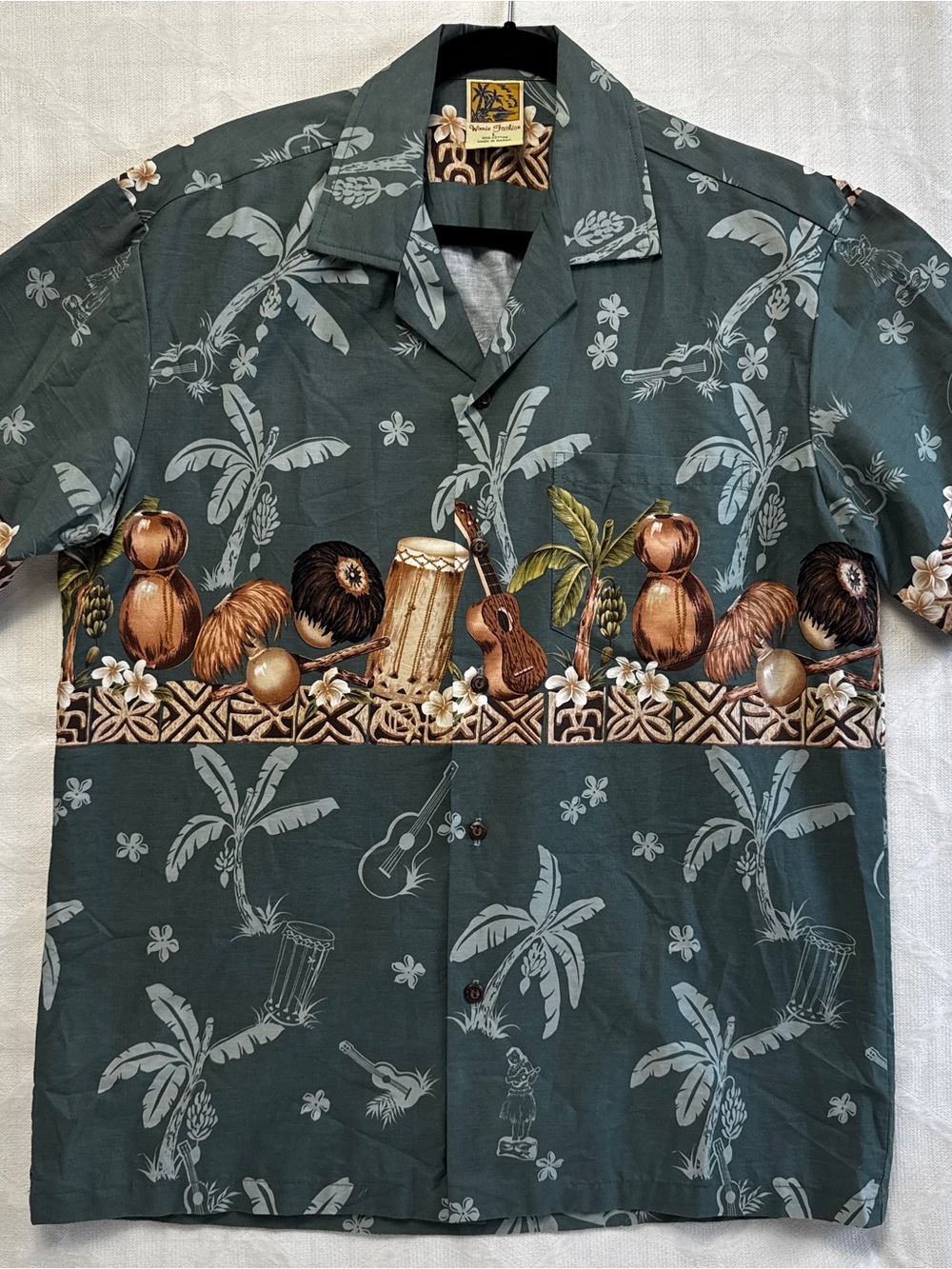 Vintage Winnie Fashion Hawaiian Shirt Men's L Made in Hawaii 100% Cotton Tiki